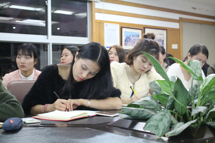 市场运营与销售——mg冰球突破豪华版国际培训学校培训讲座