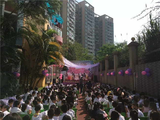 我们搭台，，，，，家长唱戏，，，，，孩子当观众可好？？？？？？
