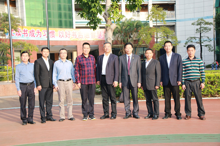 北京语言大学向导专家来集团考察，，，，，，，， 携手共进，，，，，，，，开办一流的高端国际教育 