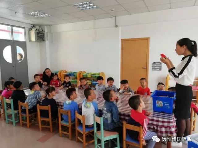mg冰球突破豪华版国际教育城专业师资入驻各幼儿园——乐高、沙画兴趣班正式开课啦！