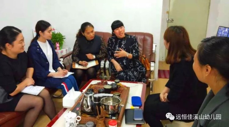 帮扶增友谊，，，，，，交流促生长——面向新围国育第一幼儿园开放半日观摩及交流运动