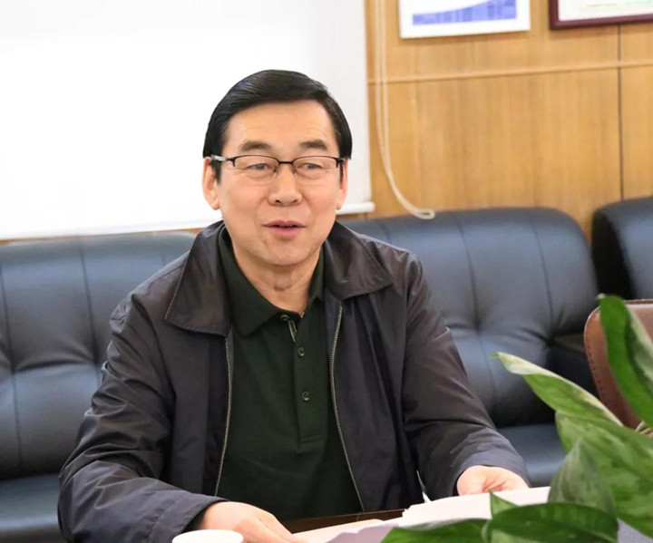 建设优美校园，，，，，，，清静定是头条 ——三月警校交通清静教育运动暨开学以来清静事情略影