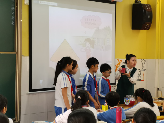 使命驱动学习，，，，，落实焦点素养 ——小学部数学组教研运动报道