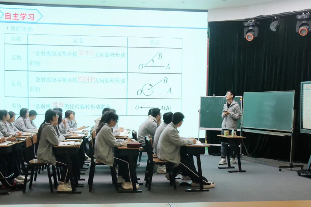 冰球突破-冰球电游豪华版_MG冰球游戏